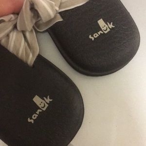 Sanuk Shoes - Sanuk sandals tan and white Sanuk Shoes - Sanuk sandals tan and white